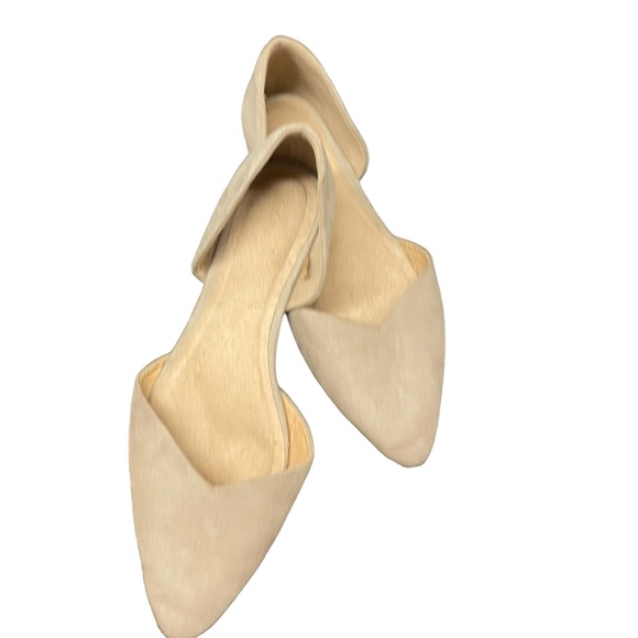 ✨ TAN FLATS✨ - Picture 3 of 7